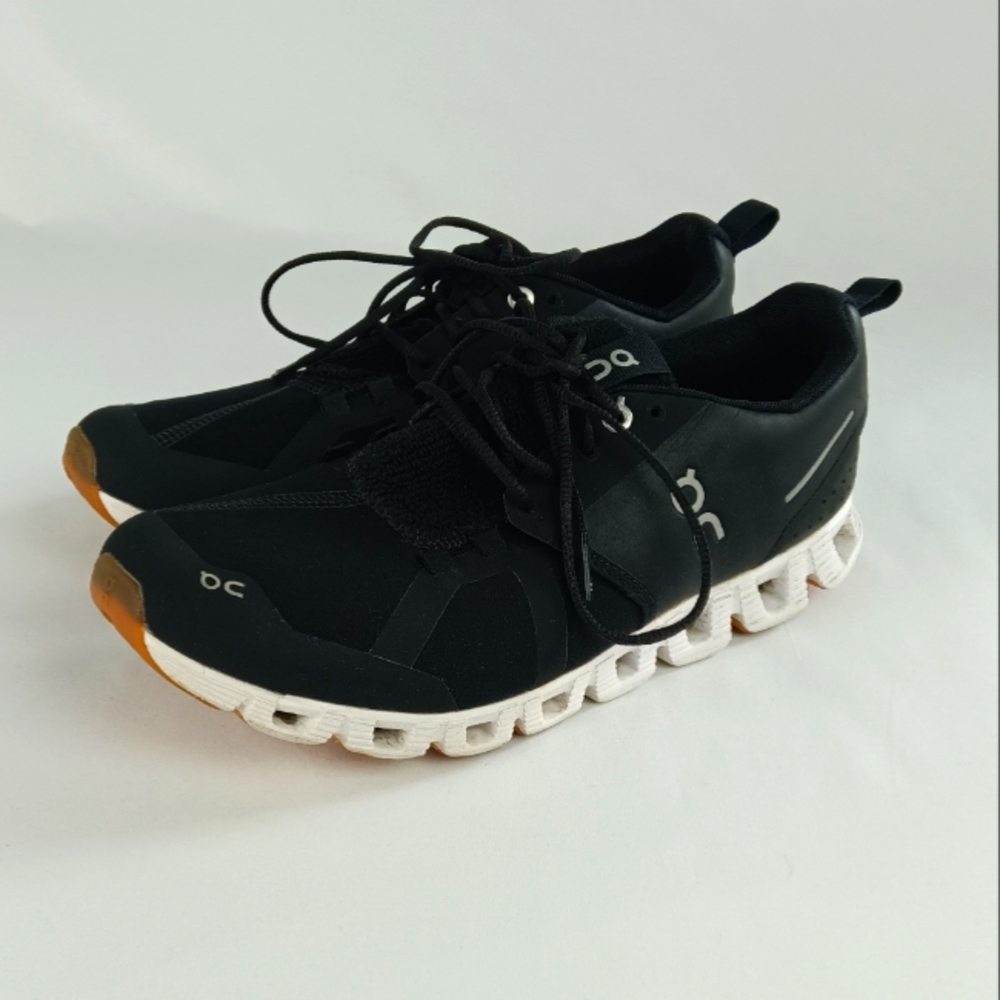 ON Womens Shoes.